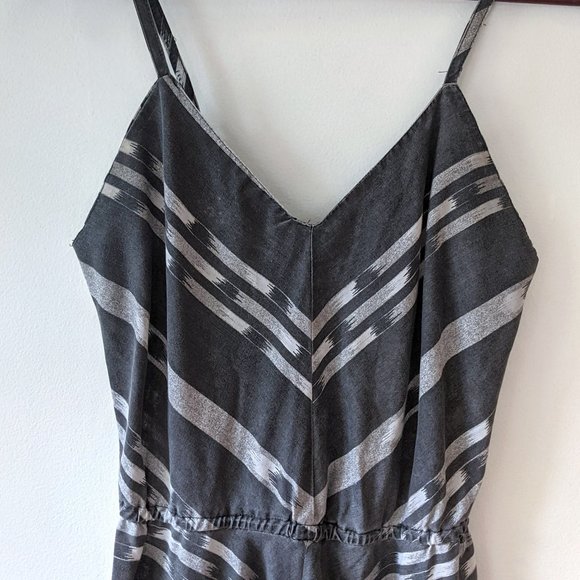 Beautiful Striped Sundress - Picture 2 of 4